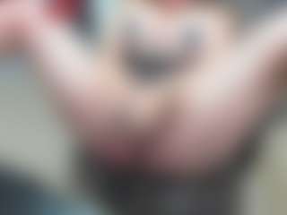 newlisa2018's Live Sex Cam Show