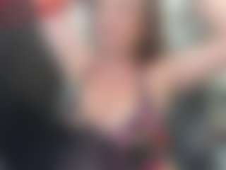 Live cam show with newlisa2018 - Strip MILF on Sweet Sext