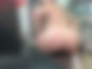 Live cam show with newlisa2018 - Blonde Hair Shaved Pussy on Instabang