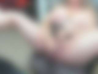 newlisa2018's Live Sex Cam Show