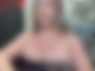 newlisa2018's Live Sex Cam Show