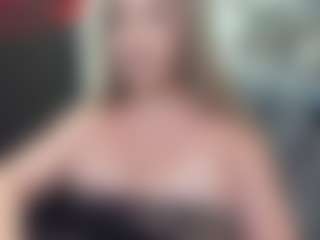newlisa2018's Live Sex Cam Show