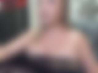 newlisa2018's Live Sex Cam Show