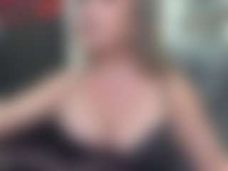 Live cam show with newlisa2018 - Big Tits MILF on Camsoda