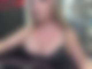 newlisa2018's Live Sex Cam Show