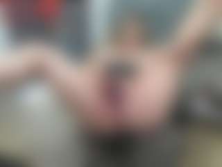 newlisa2018's Live Sex Cam Show