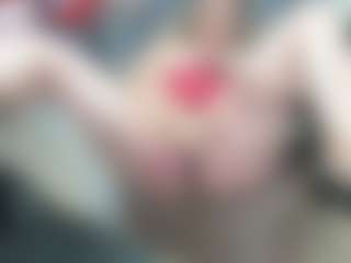 newlisa2018 MILF webcam performer live streaming