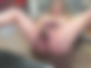 newlisa2018's Live Sex Cam Show