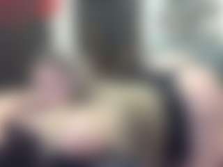 newlisa2018 MILF webcam performer live streaming