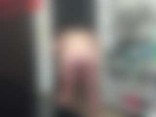 newlisa2018's Live Sex Cam Show