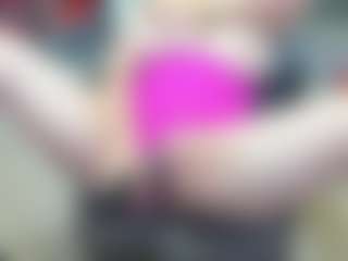 newlisa2018's Live Sex Cam Show
