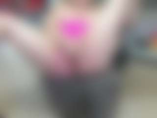 newlisa2018's Live Sex Cam Show