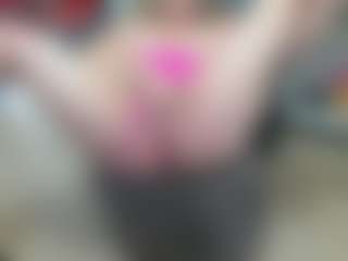 newlisa2018's Live Sex Cam Show