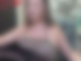 Cam Show en direct de newlisa2018