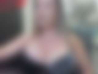 newlisa2018's Live Sex Cam Show