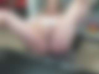 Live cam show with newlisa2018 - Worship on Milfs Live