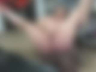 newlisa2018's Live Sex Cam Show