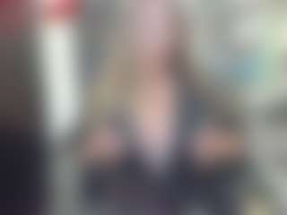 newlisa2018's Live Sex Cam Show