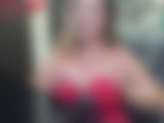 newlisa2018's Live Sex Cam Show
