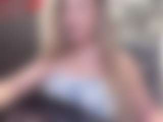 newlisa2018's Live Sex Cam Show