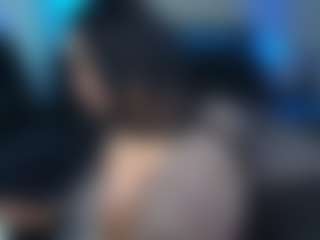 Live cam show with Christina Luvv - Nails on livesuperchat.net