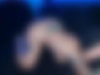 Live cam show with Christina Luvv - Control on Camming Site