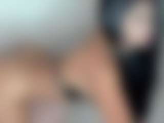 julycorreax's Live Sex Cam Show
