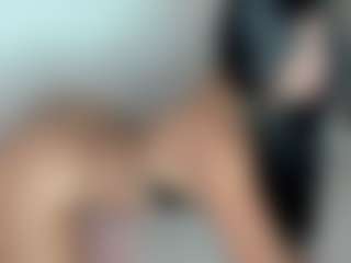 Live cam show with julycorreax - Bedroom on boobsie.com