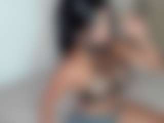 Live cam show with julycorreax - Sexcam on studioflirtlive.com