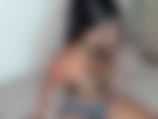 Live cam show with julycorreax - Sexcam on Latina Girls