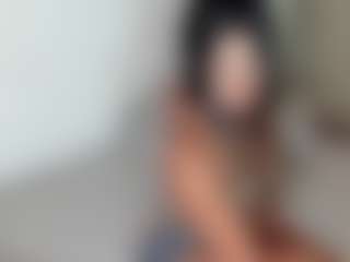Live cam show with julycorreax - Brown Hair on Cam Slut