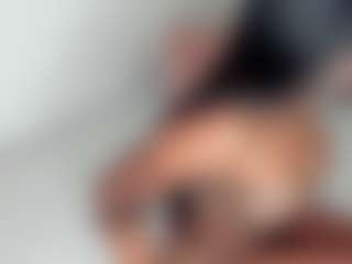 julycorreax's Live Sex Cam Show