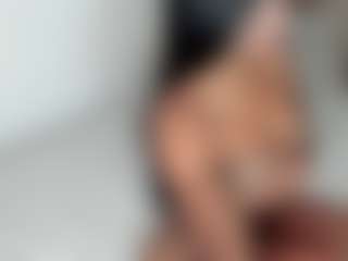 julycorreax's Live Sex Cam Show