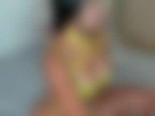 Live cam show with julycorreax - Oil on Uber Horny
