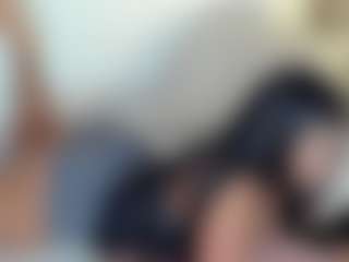 Live cam show with julycorreax - Brown Hair on eurowanks.com
