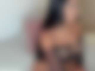 Live cam show with julycorreax - Brown Hair on Cam Slut