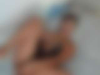 julycorreax's Live Sex Cam Show
