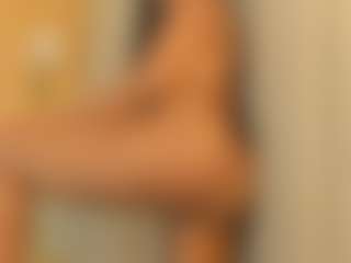 Live cam show with KyleFoxx - Bedroom on dropp.cam