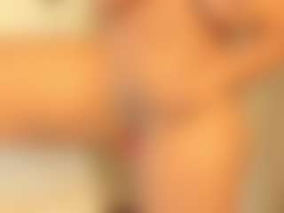 Live cam show with KyleFoxx - Brown Hair Toys on crypto-cams