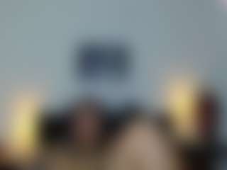 toothyy MILF webcam performer live streaming