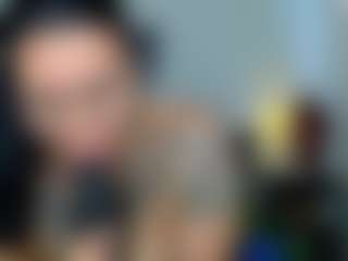 toothyy MILF webcam performer live streaming