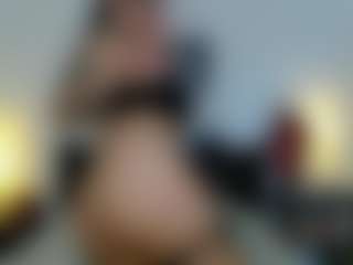 toothyy's Live Sex Cam Show