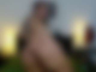 toothyy's Live Sex Cam Show