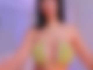 Live cam show with leahjones - Bikini on fuklive.com