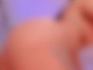 Live cam show with leahjones - Latina on Camsoda