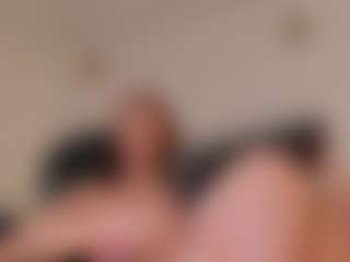 Live cam show with Mia Farrell - Average on alttransgirls