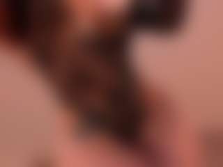 Mia Farrell's Live Sex Cam Show