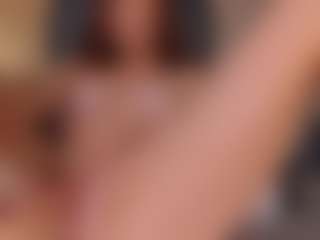 Live cam show with Mia Farrell - Fingering on Camsoda