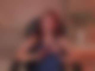 Mia Farrell's Live Sex Cam Show