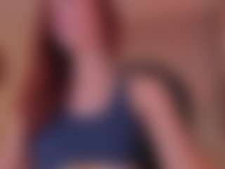 Mia Farrell's Live Sex Cam Show